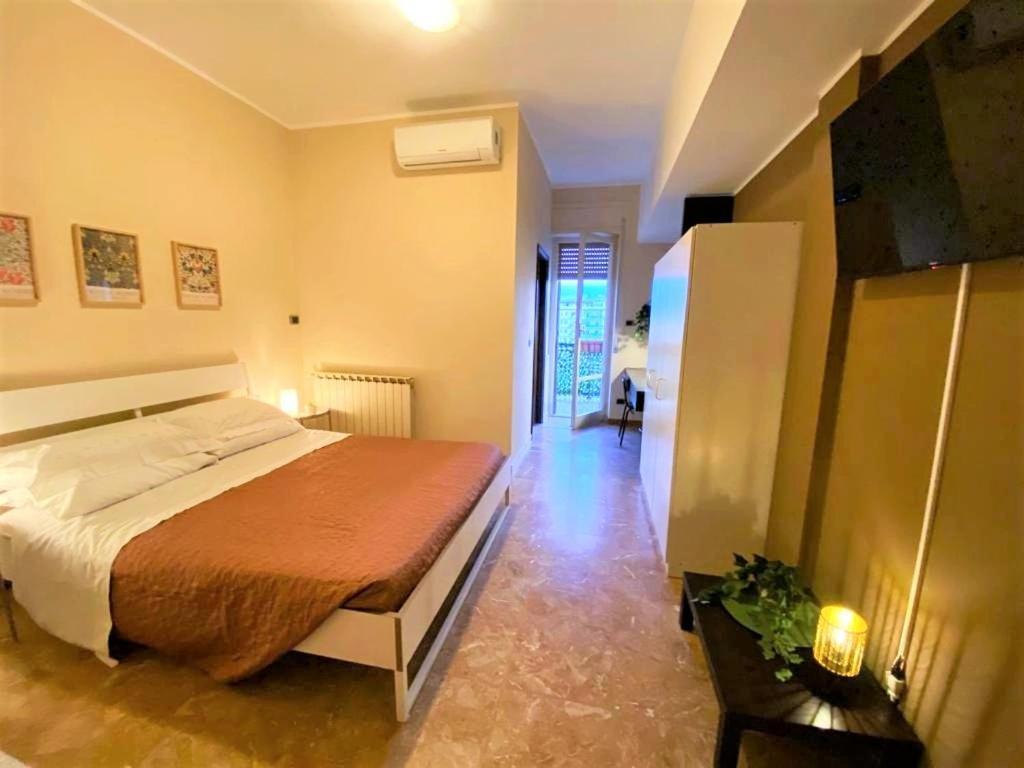 Casa Viola A 900 Mt Dalla Staz. Centrale Pescara Zewnętrze zdjęcie