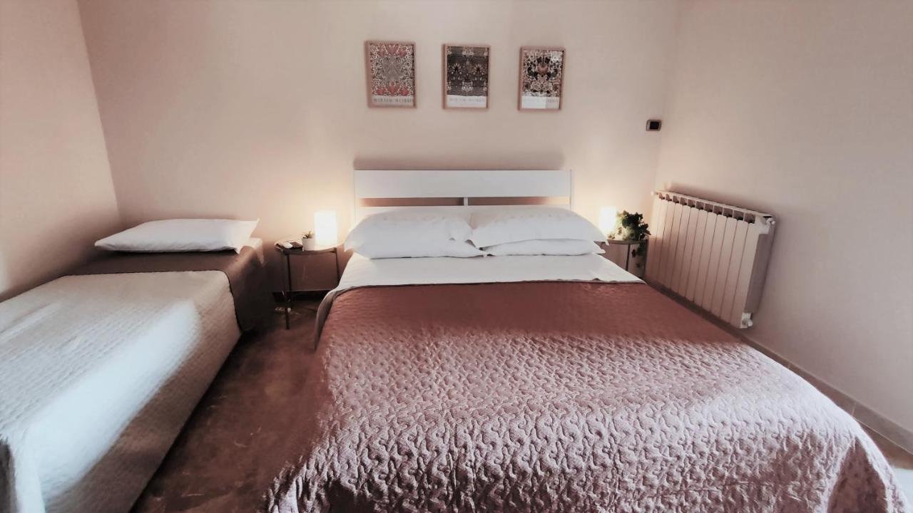 Casa Viola A 900 Mt Dalla Staz. Centrale Pescara Zewnętrze zdjęcie